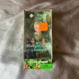 2004 Mistletoe Kisses Tommy